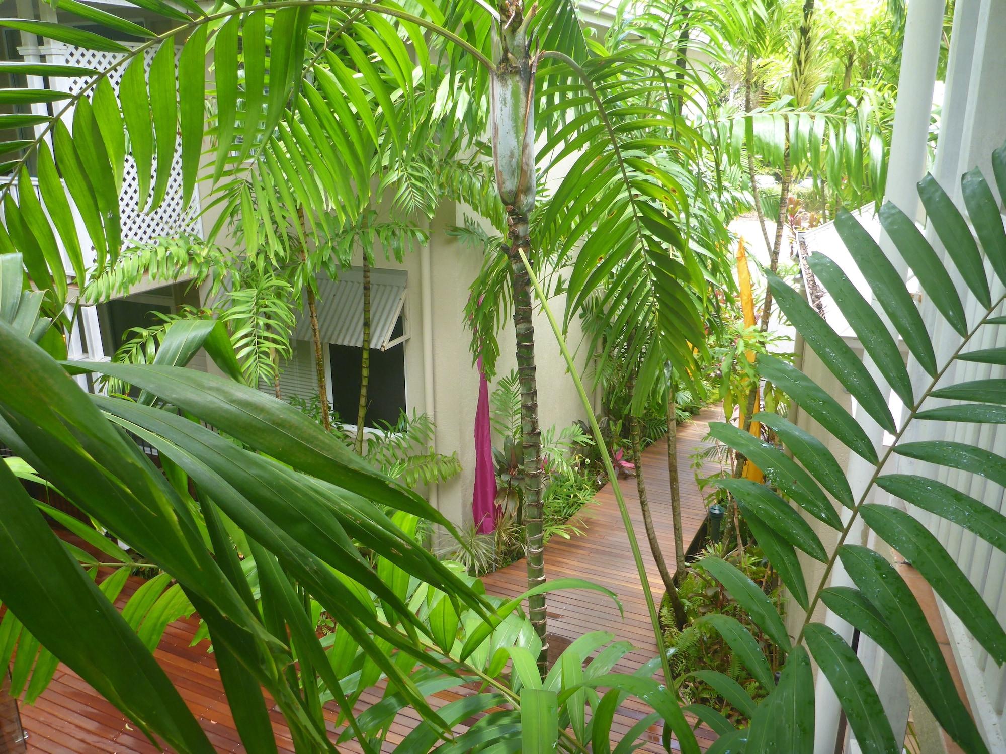 Tropic Aparthotel