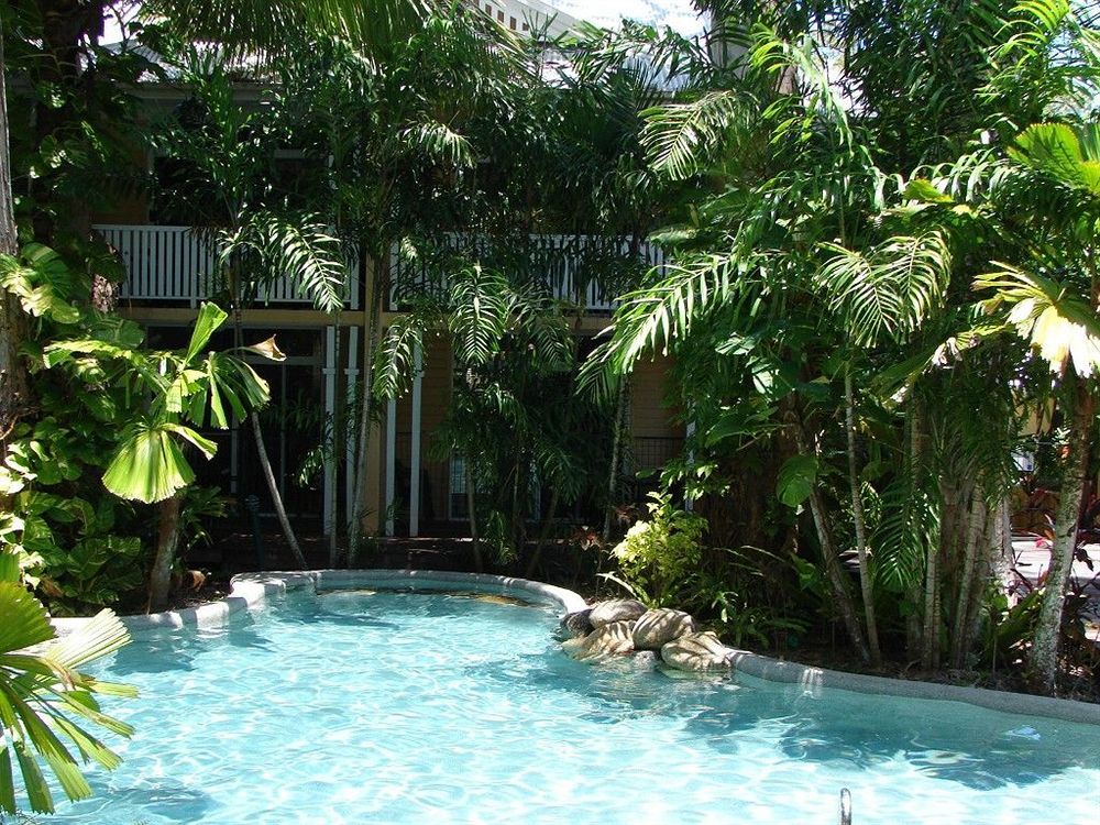 Tropic Palm Cove